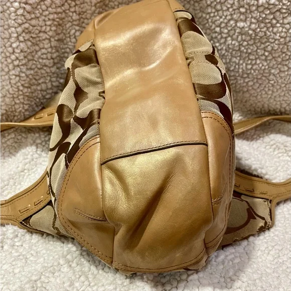Coach Signature Tan And Gold Canvas/Leather Vintage Y2K Ergo Satchel - Picture 6 of 14